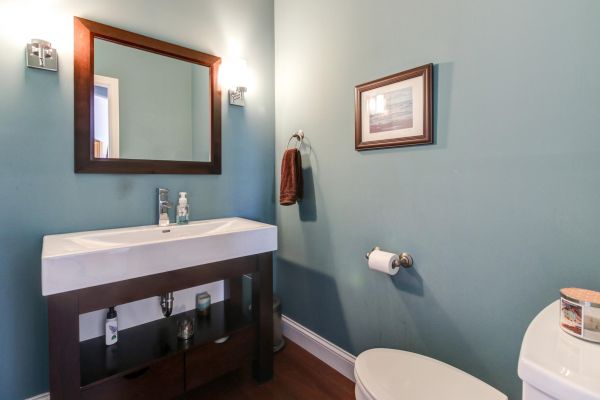 Cost of Powder Room Construction in Pleasant Grove